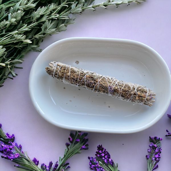 Bündel mit weißem Salbei und Lavendel 22,5 cm